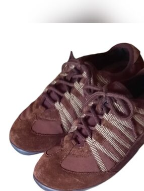 Easy Spirit Sneaker With Suede